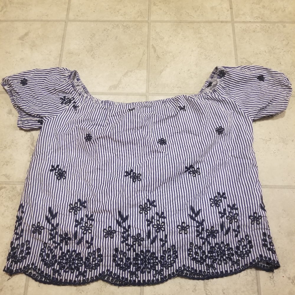BREEZY LINED OFF-SHOULDER BLOUSE